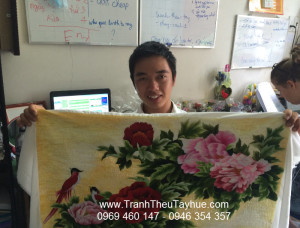 tranh-theu-hoa-mau-don-38-theu-theo-yeu-cau