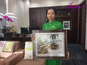 tranh-theu-phong-canh-lang-que-02