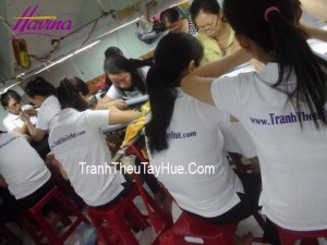 tranh thêu tay Huế